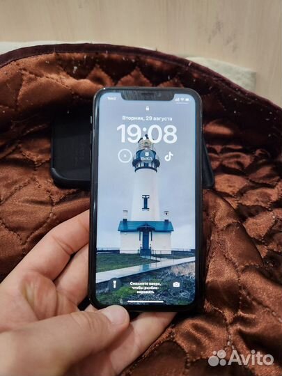 iPhone Xr, 64 ГБ