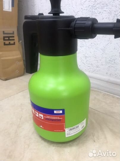 Опрыскиватели помповые, пистолет распылитель