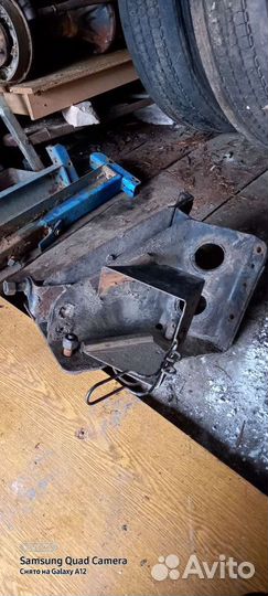 Крепление для запасного колеса