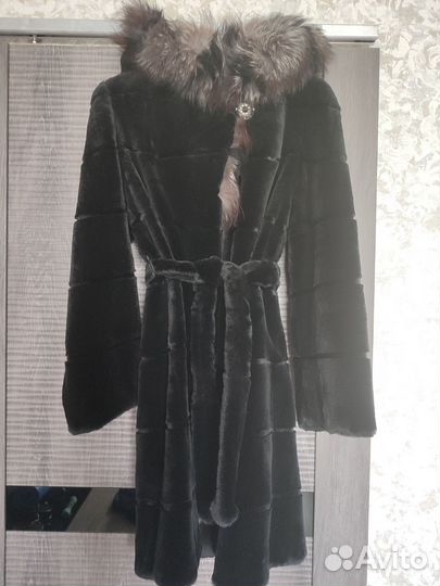 Шуба зимняя женская