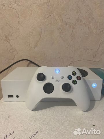 Xbox series s +игры cyberpunk, ведьмак 3 и тд купить в Москве ...