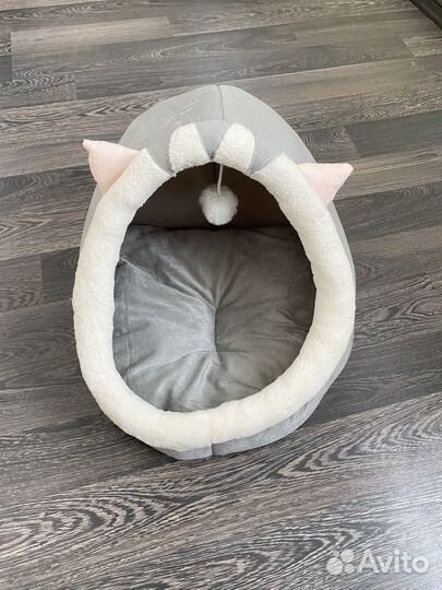 Лежанка для кошек новая