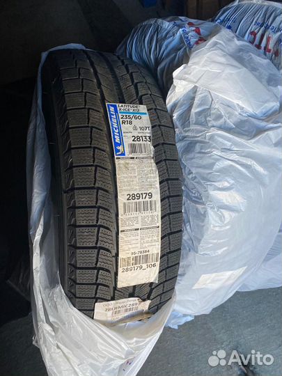 Michelin Latitude X-Ice XI2 235/60 R18 107T
