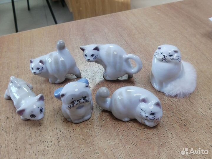 Статуэтки коты