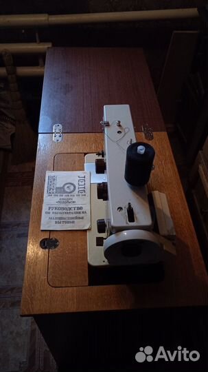 Продам швейную машину