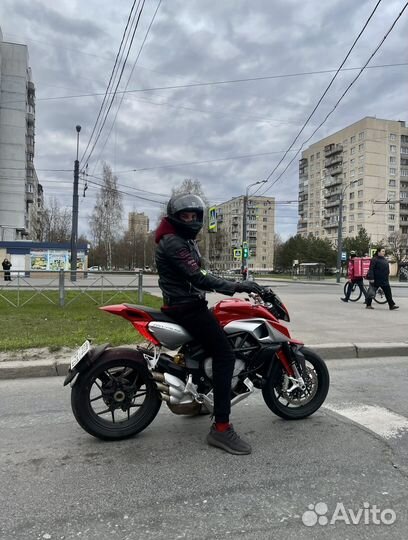 Mv Agusta Rivale 800