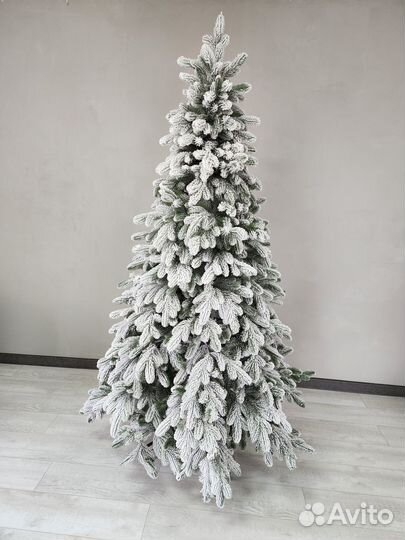Ёлка искусственная - доставка по всей России