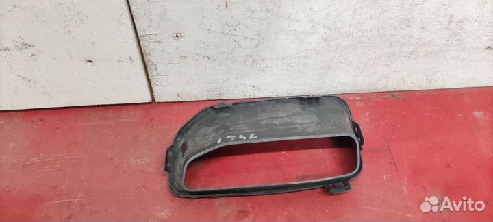 Накладка воздуховода левая Mini Cooper Countryman