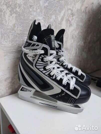Хоккейные коньки ccm, 30 размер