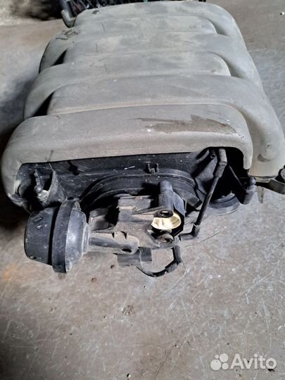 Коллектор впускной Audi A6 C6