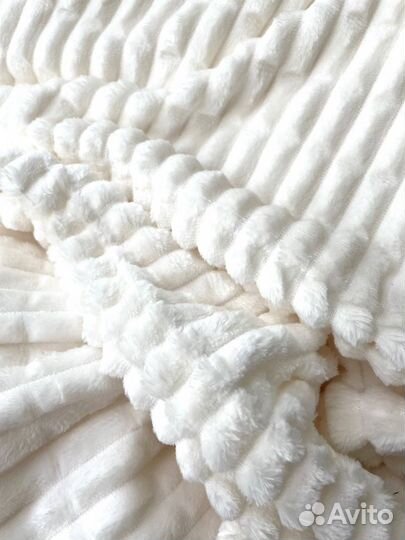Плед пушистый белый 200х220 см