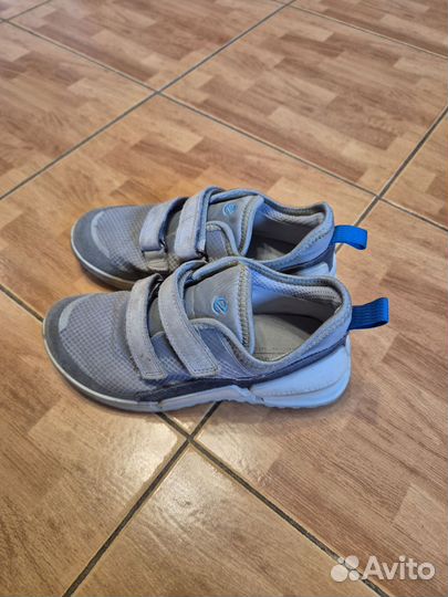 Кроссовки Ecco 32р