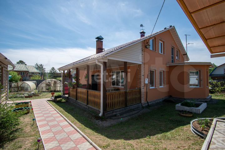 Коттедж 183,7 м² на участке 11,6 сот.