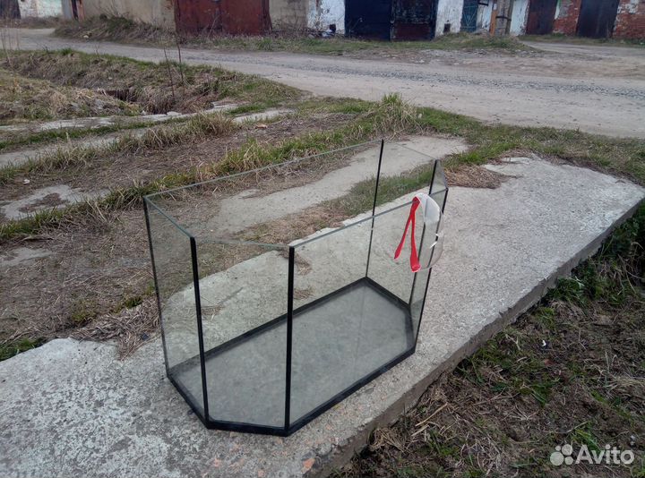 Аквариумы для рыбок