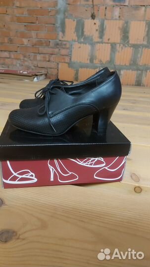 Полуботинки женские 37 размер