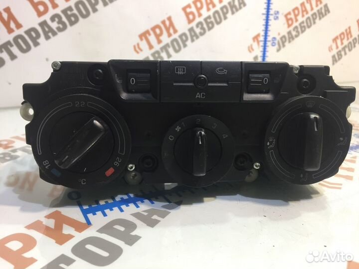 Шкода Октавия Блок управления климат-контролем