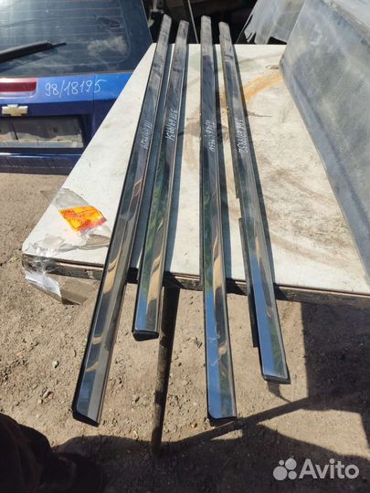 Бархотка Митсубиси Лансер 9