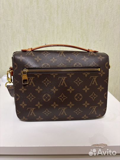 Сумка Pochette Louis Vuitton