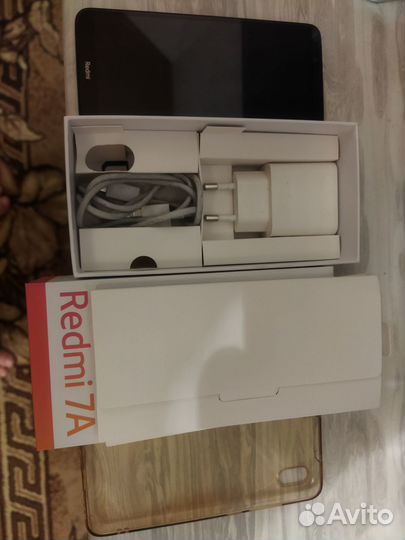 Продам телефон