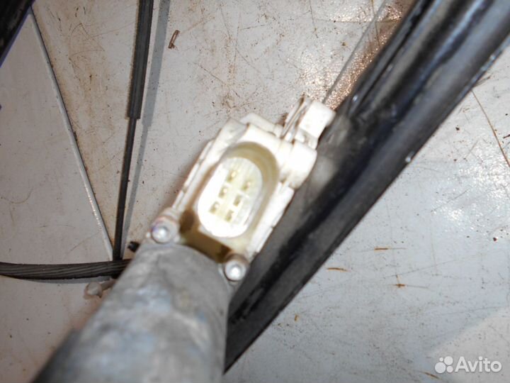 Стеклоподъемник передний правый BMW X5 E70