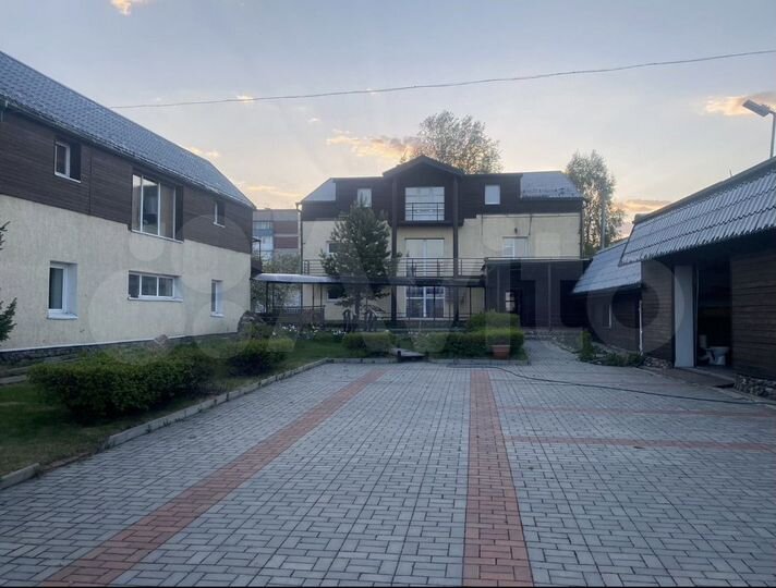 Коттедж 320,3 м² на участке 21 сот.