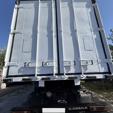 Изотермический фургон 48 м³ КАМАЗ 65117, 2012