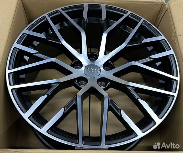 Диски на Audi Ауди Q7 4M R22