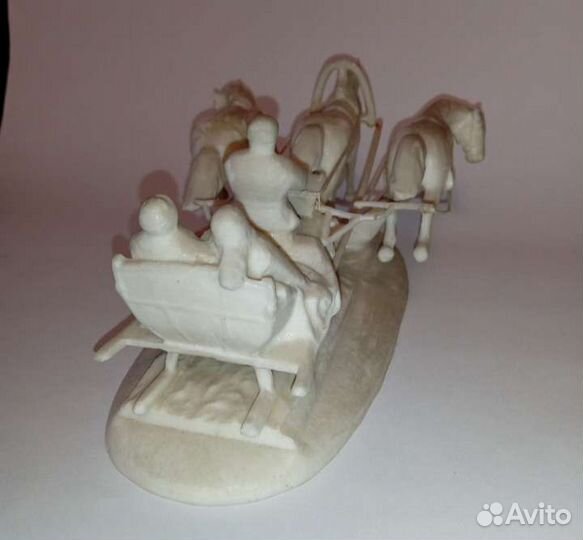 Сувениры из колкого пластика 