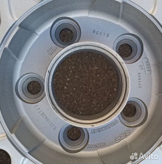 R18 Yokohama Advan Neova AD08 255/40, PCD 5x114.3 DIA 73