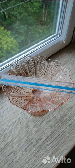 Цветное стекло СССР. Ваза на ножке, фруктовница