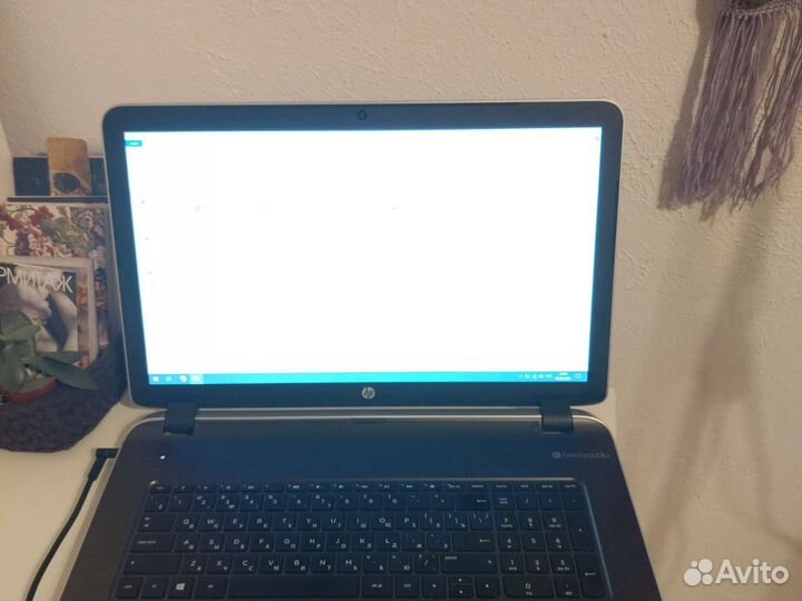 Большой ноутбук HP 17 дюймов / i3 / 6GB / 620GB