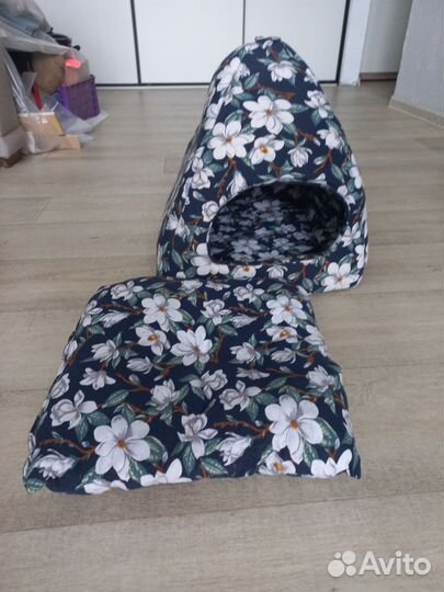 Лежанка домик для кошек