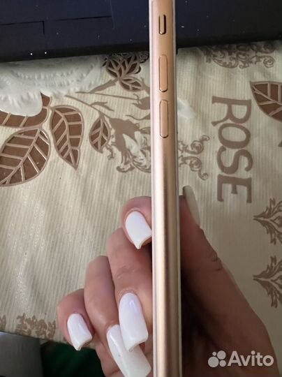 Телефон iPhone 8 plus