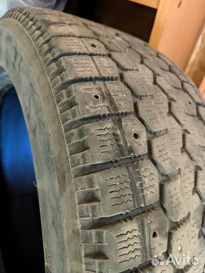 Yokohama Ice Guard F700S 205/55 R16