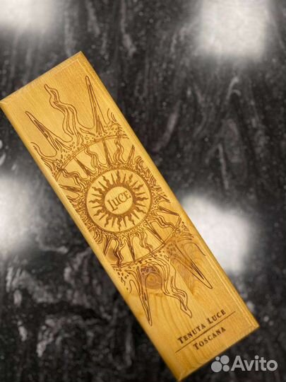 Подарочная коробка для бутылки