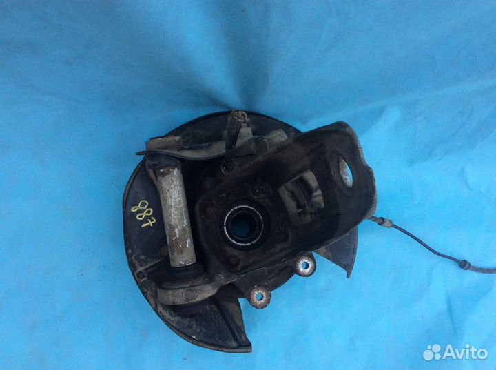 Цапфа задняя правая (кулак) BMW X5 E53 бмв Х5 Е53