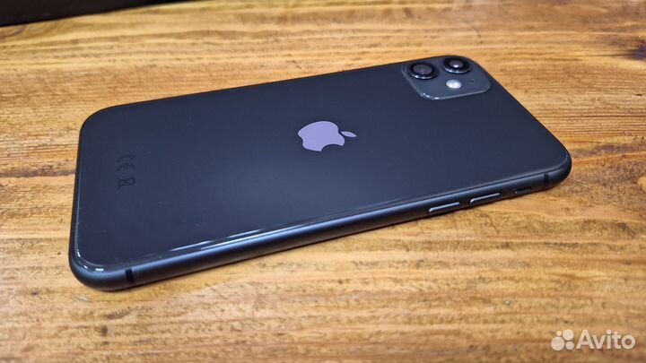 iPhone 11, 64 ГБ