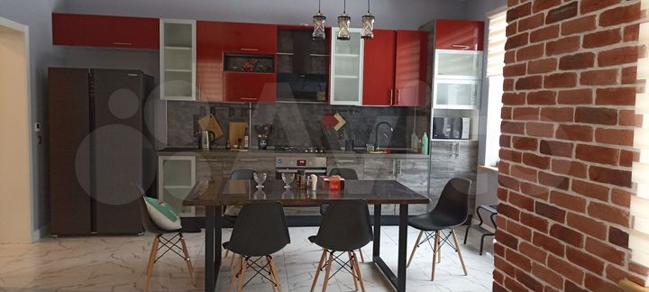 Дом 200 м² на участке 12 сот.