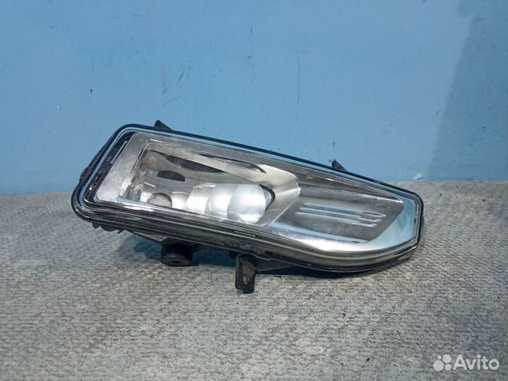 Правая противотуманная фара Nissan Qashqai 2 (J11)