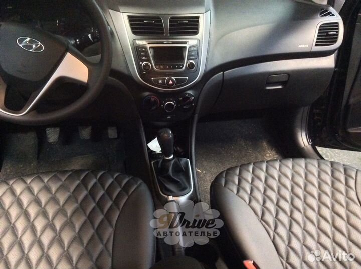 Авточехлы на Хендай Солярис в ромб +