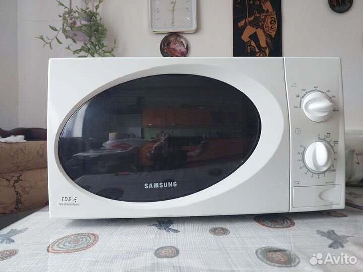 Микроволновая печь Samsung M1711NR