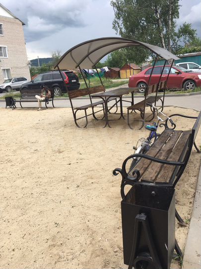 2-к. квартира, 44 м², 1/3 эт.