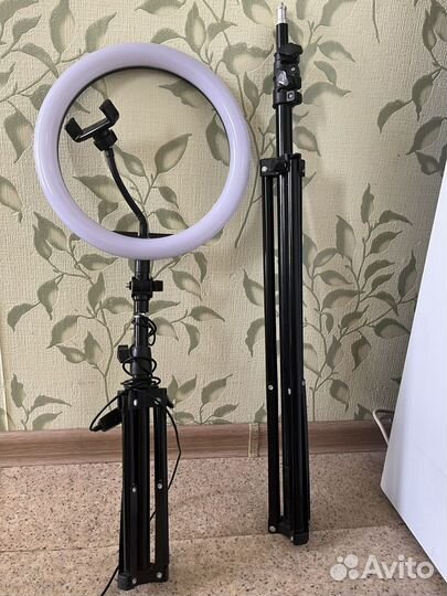 Кольцевая лампа со штативом