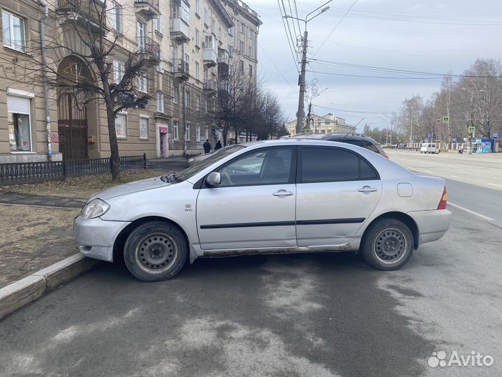 Toyota Corolla, 2002