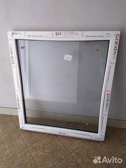 Окно пластиковое глухое 85х80 см