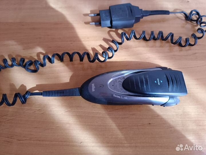 Бритва электрическая braun