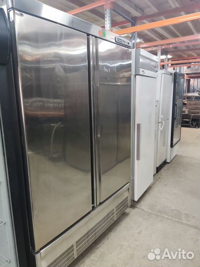 Холодильный шкаф