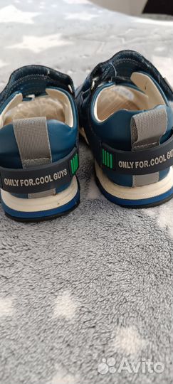 Продам сандали 29р