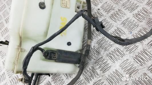 Бачок омывателя ford explorer 3 (2BA05NL01)