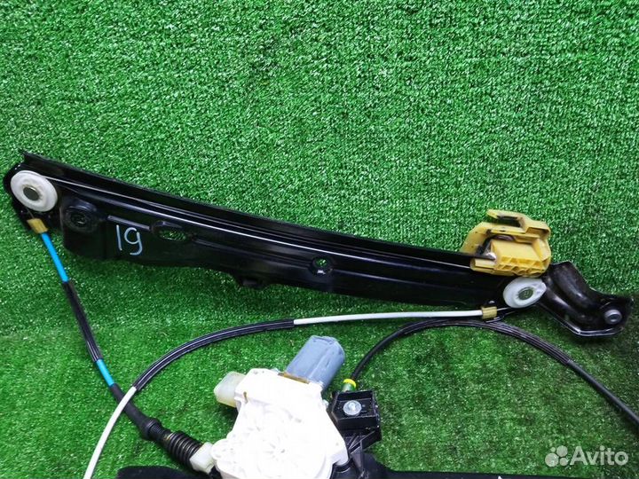 Стеклоподъемник электрический передний левый BMW